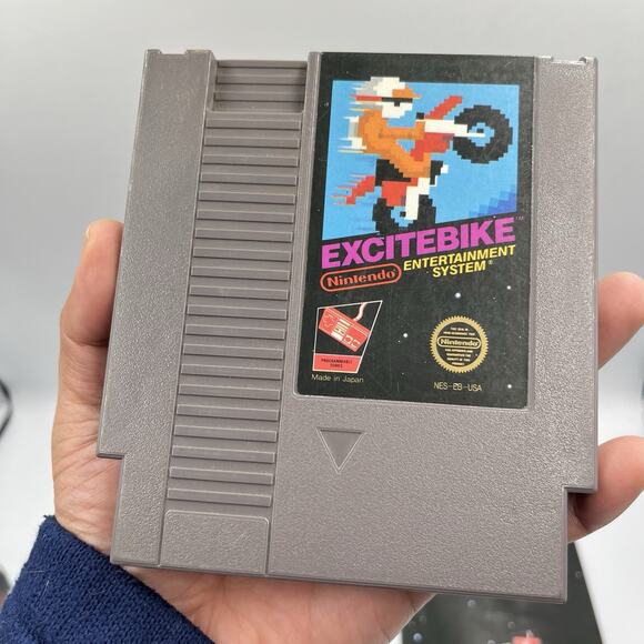Excitebike Nintendo NES 1985 CIB Black Box Circle Seal Cleaned & Tested - Picture 9 of 14